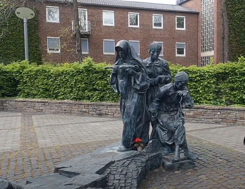 Edith-Stein-Denkmal am Börsenplatz in Köln